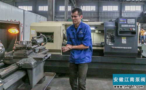 安徽江南泵閥開展機(jī)械事故應(yīng)急演練